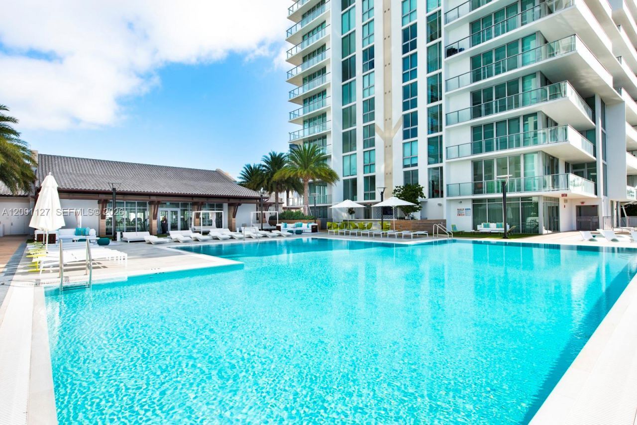 300 Sunny Isles Blvd, Unit 4-1702, Sunny Isles Beach, FL 33160 Photo