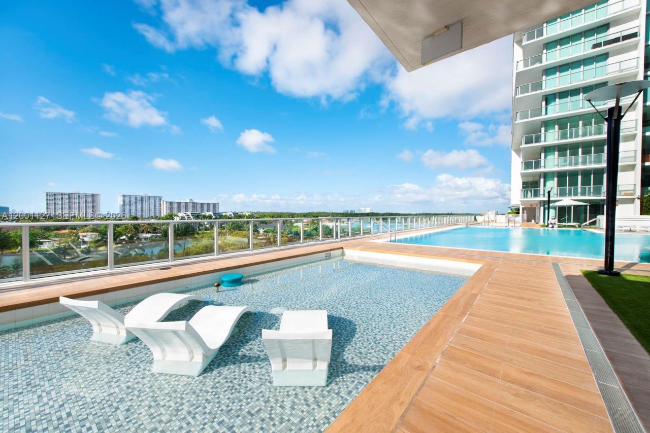 300 Sunny Isles Blvd, Unit 4-1702, Sunny Isles Beach, FL 33160 Photo