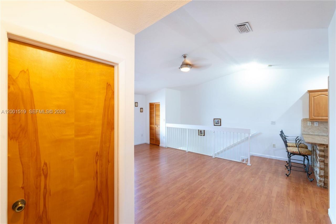 10017 W Okeechobee Rd, Unit 202, Hialeah Gardens, FL 33016 Photo