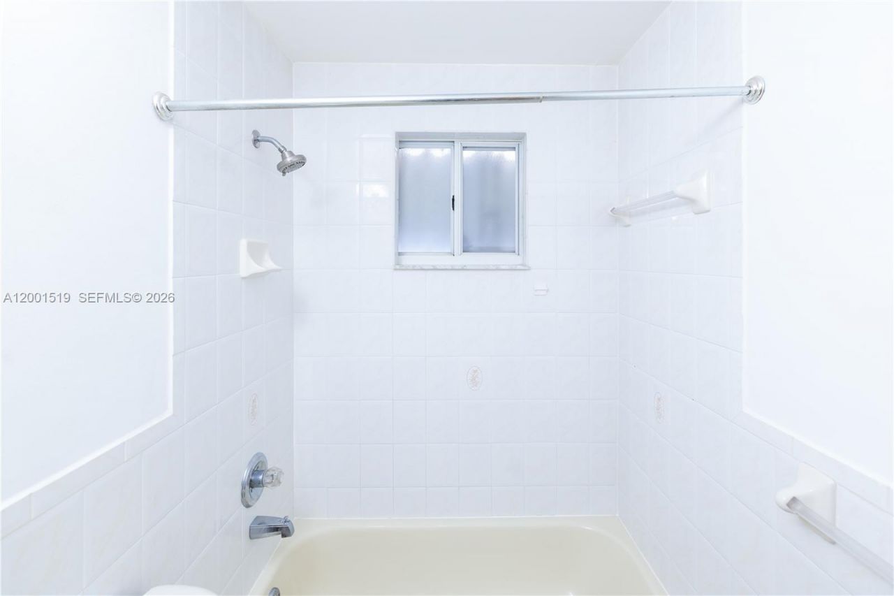 10017 W Okeechobee Rd, Unit 202, Hialeah Gardens, FL 33016 Photo
