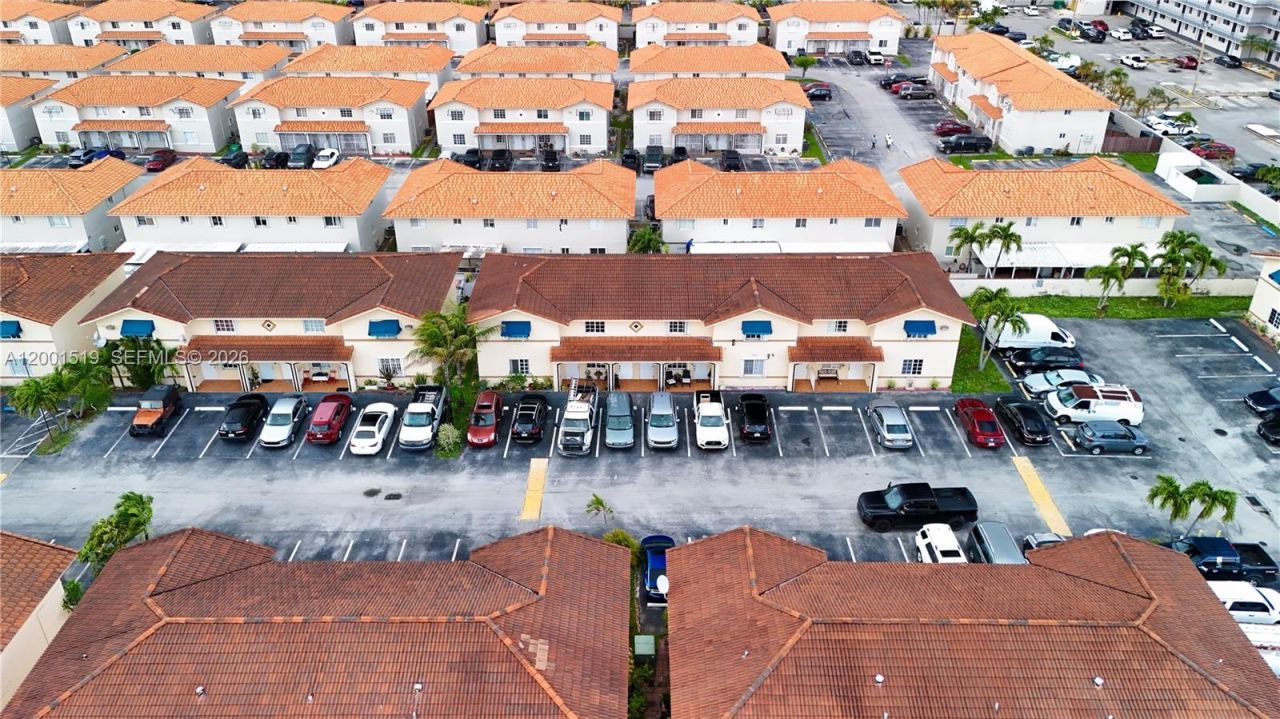 10017 W Okeechobee Rd, Unit 202, Hialeah Gardens, FL 33016 Photo