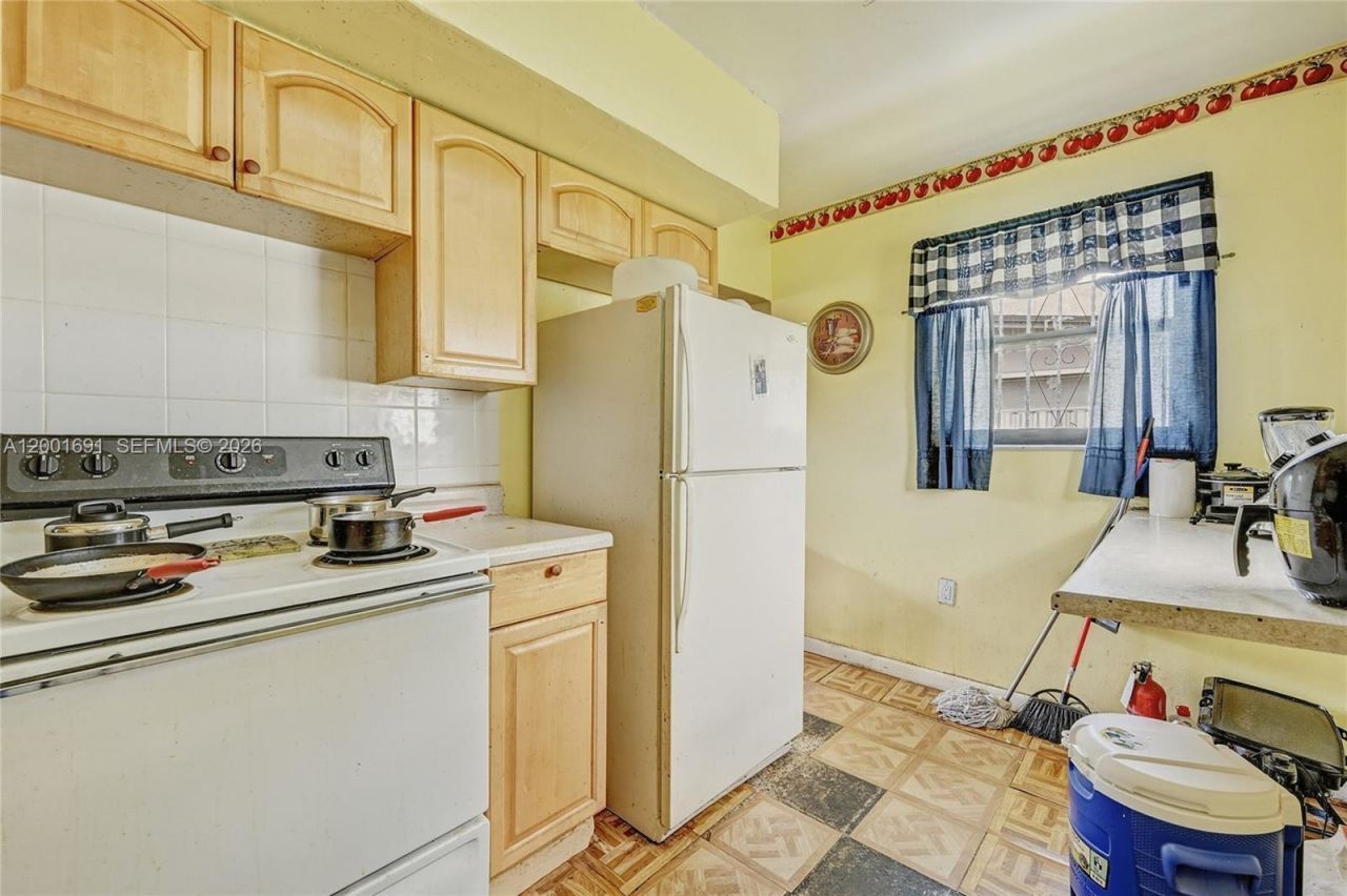 10781 SW 221st St, Miami, FL 33170 Photo