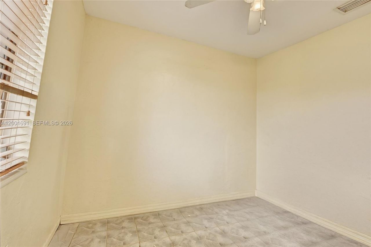 10781 SW 221st St, Miami, FL 33170 Photo