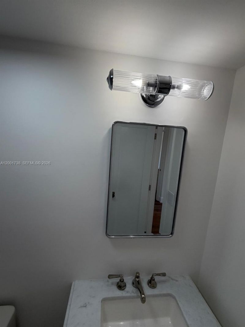 2900 NE 30th St, Unit F2, Fort Lauderdale, FL 33306 Photo