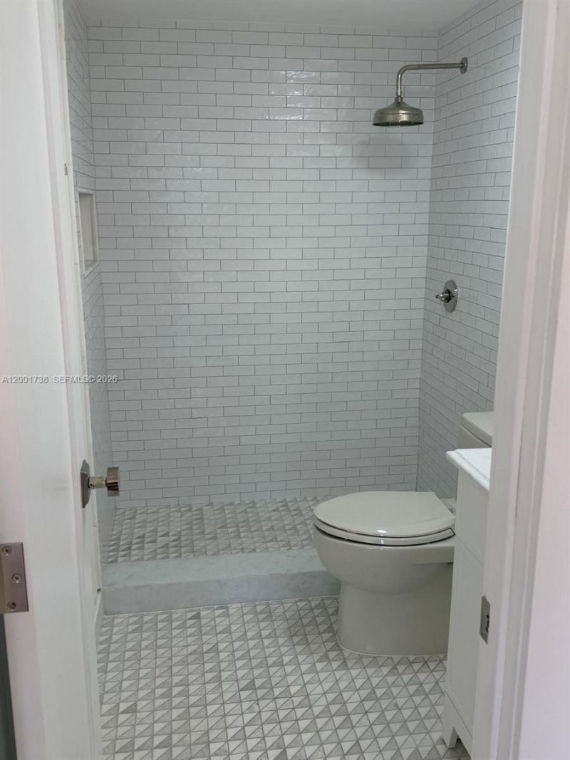 2900 NE 30th St, Unit F2, Fort Lauderdale, FL 33306 Photo