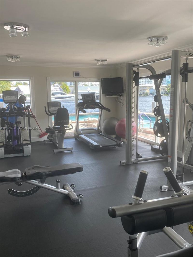 2900 NE 30th St, Unit F2, Fort Lauderdale, FL 33306 Photo