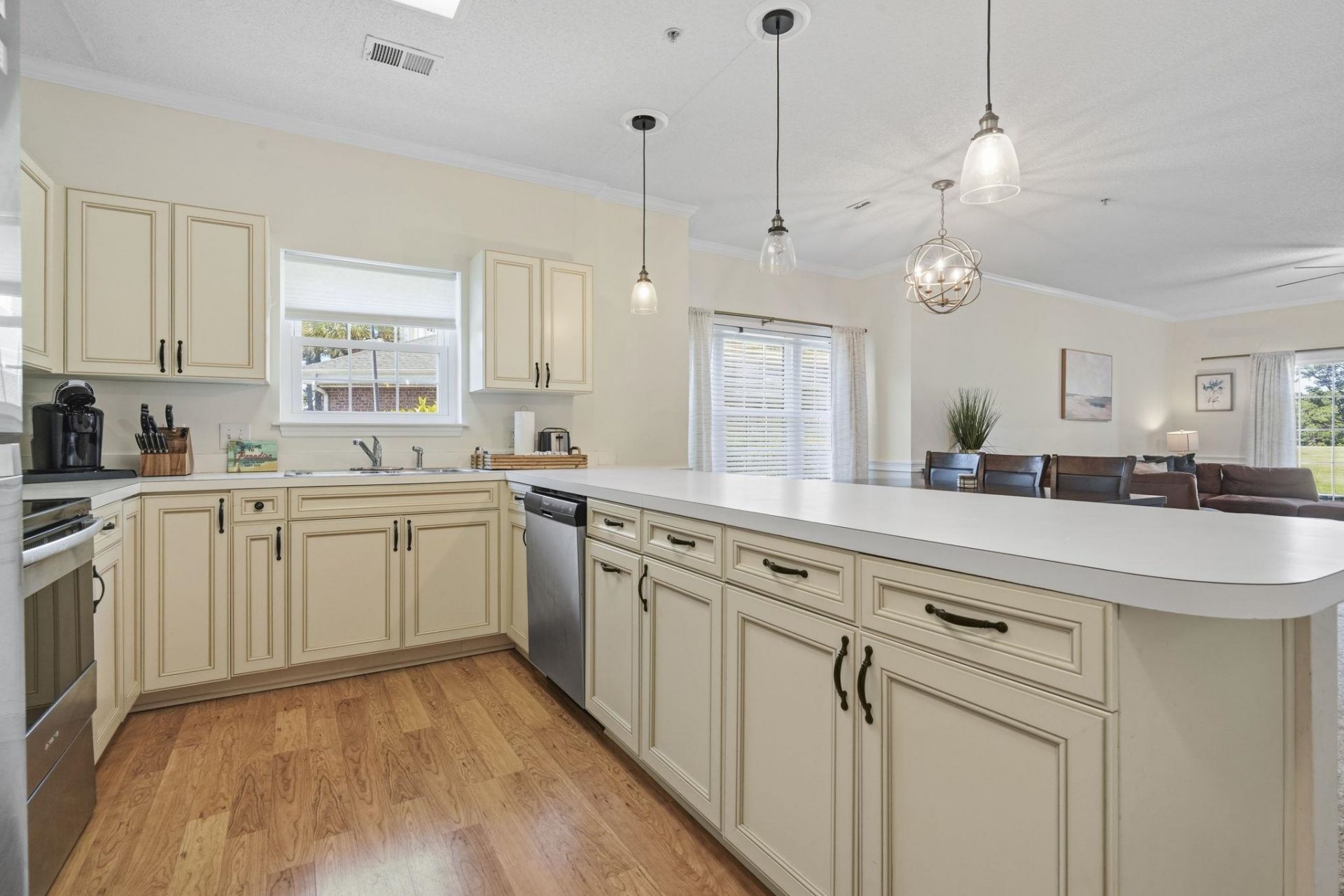 4815 Orchid Way Photo 7