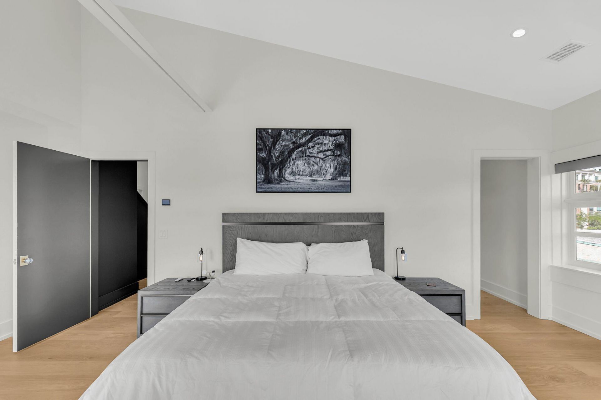 3 Chisolm Street Photo 31