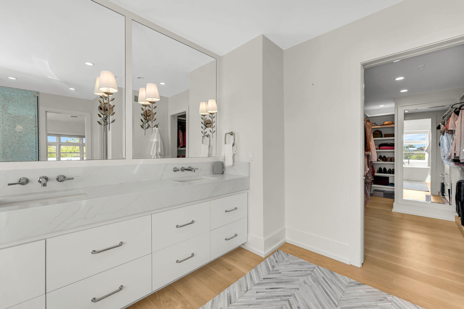 3 Chisolm Street Photo 37