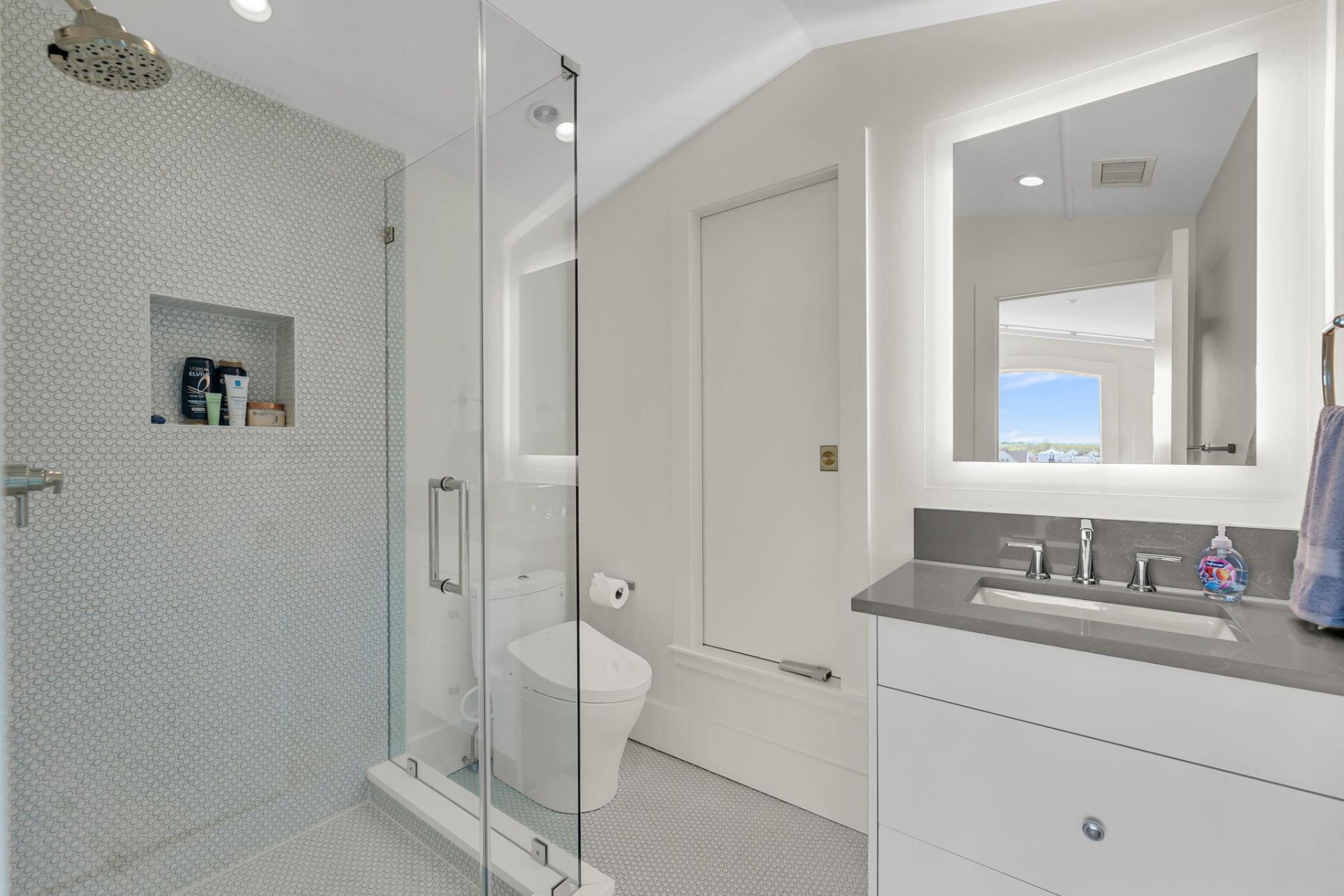 3 Chisolm Street Photo 43