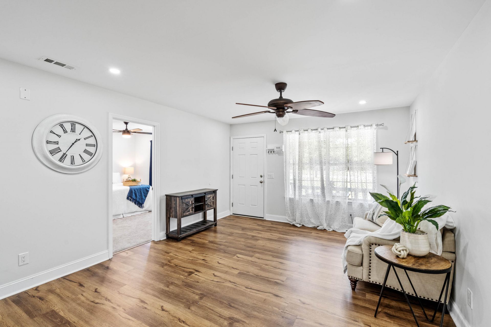 3 Burlington Circle Photo 12