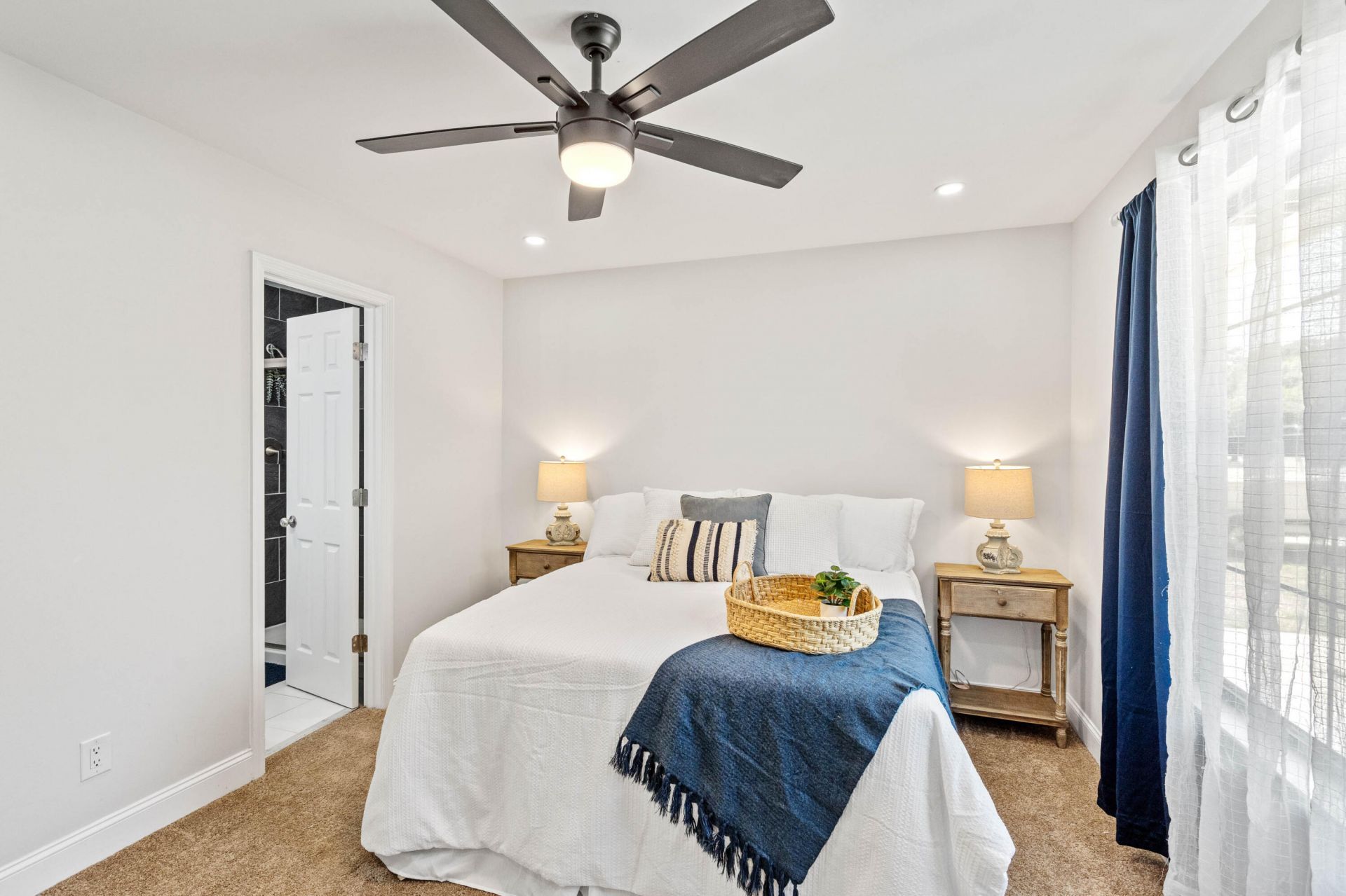 3 Burlington Circle Photo 30