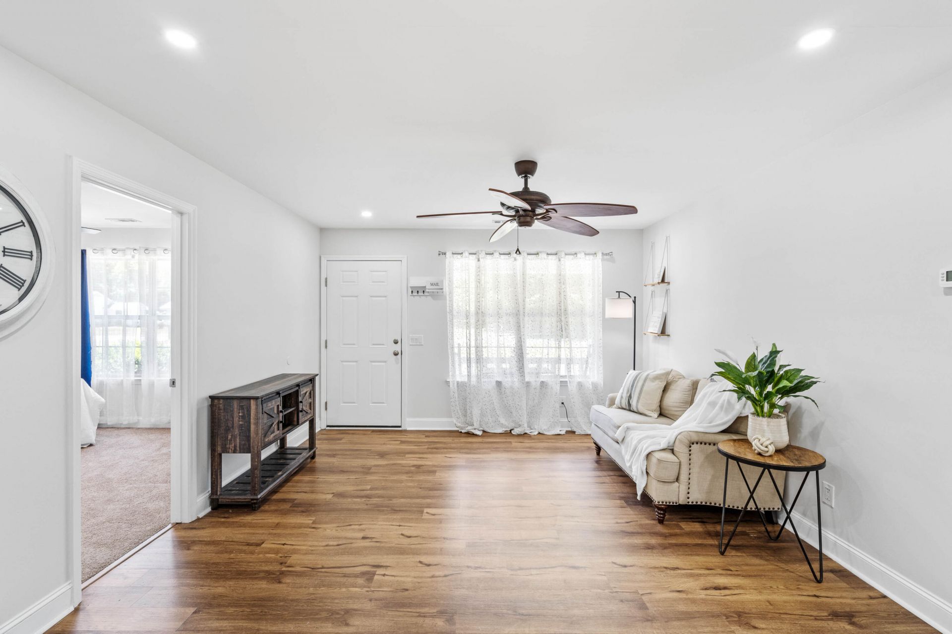 3 Burlington Circle Photo 8