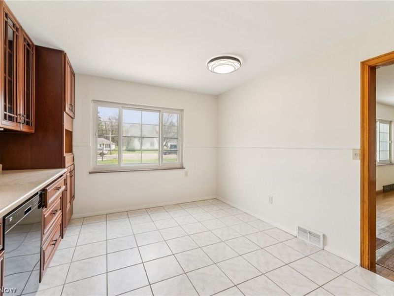 9340 Avery Road, Broadview Heights, OH 44147 Photo 11