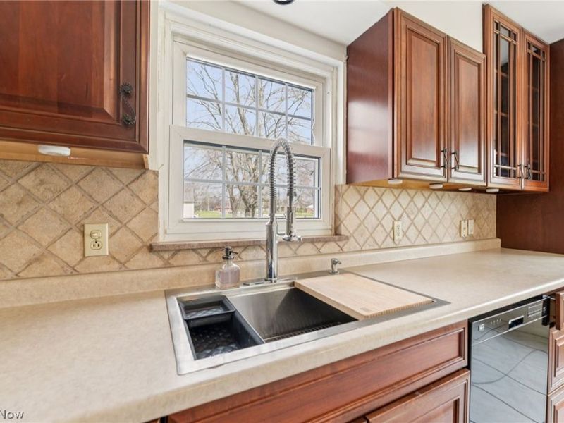 9340 Avery Road, Broadview Heights, OH 44147 Photo 9