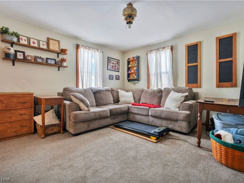 13222 Lexington Avenue NE, Alliance, OH 44601 Photo 5