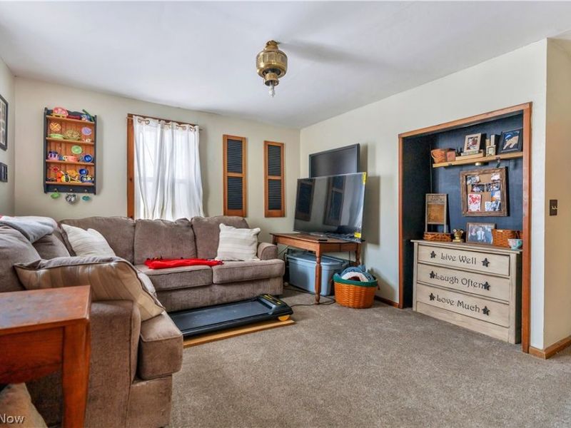 13222 Lexington Avenue NE, Alliance, OH 44601 Photo 6