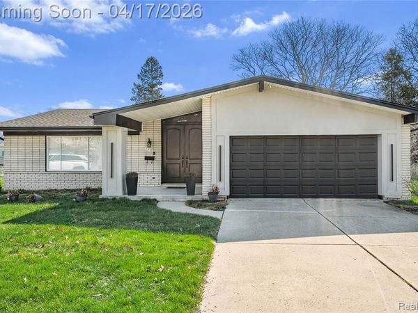 15583 Hix Court, Livonia, MI 48154