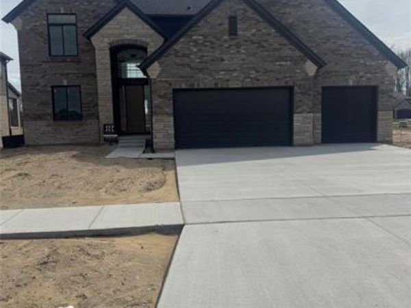 24314 Sawgrass Drive, Macomb Twp, MI 48042