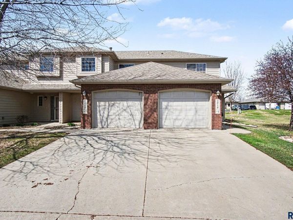 2916 E Kensington St, Unit 1, Sioux Falls, SD 57108