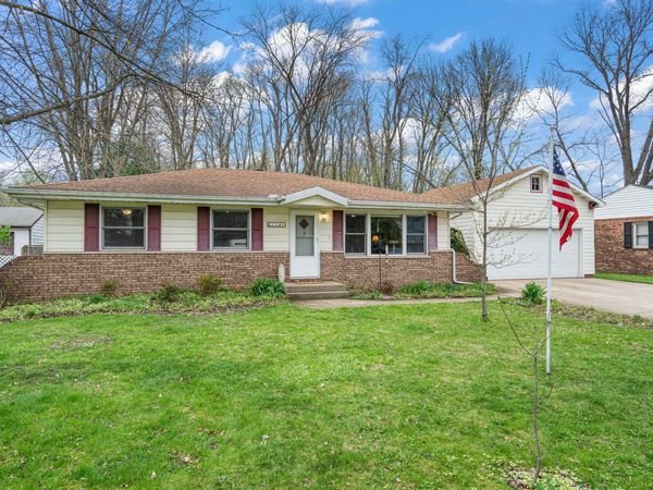 6114 Mockingbird Avenue , Portage, IN 46368