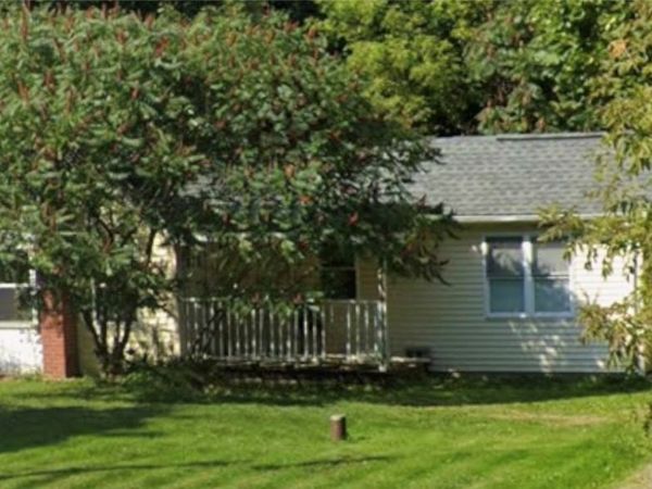 772 Quaker Road, East Aurora, NY 14052