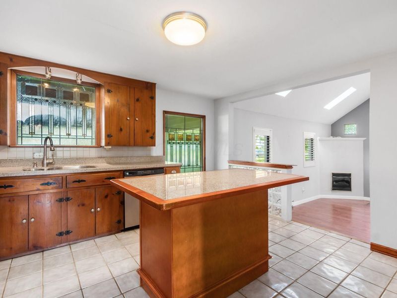 343 Wetmore Road, Columbus, OH 43214 Photo 9