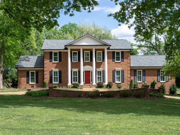 1612 Knox Dr, Brentwood, TN 37027