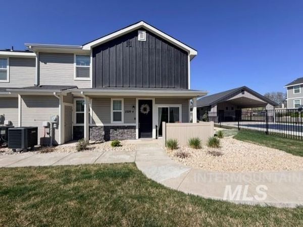 2329 E Spice Loop Unit 4, Nampa, ID 83687