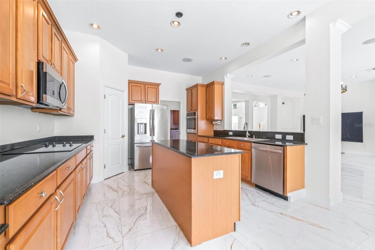 10102 Deercliff Drive, Tampa, FL 33647 Photo