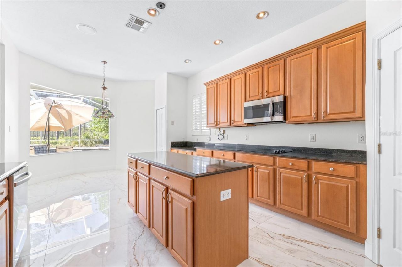 10102 Deercliff Drive, Tampa, FL 33647 Photo