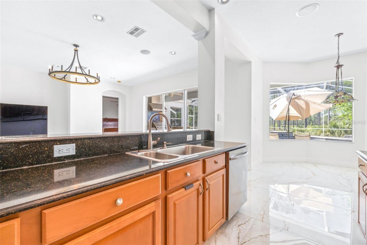 10102 Deercliff Drive, Tampa, FL 33647 Photo