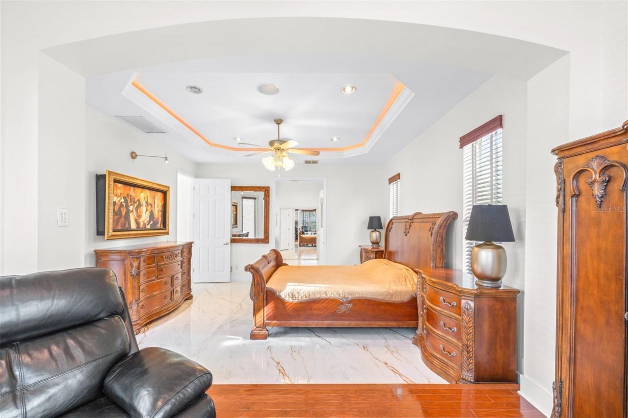 10102 Deercliff Drive, Tampa, FL 33647 Photo