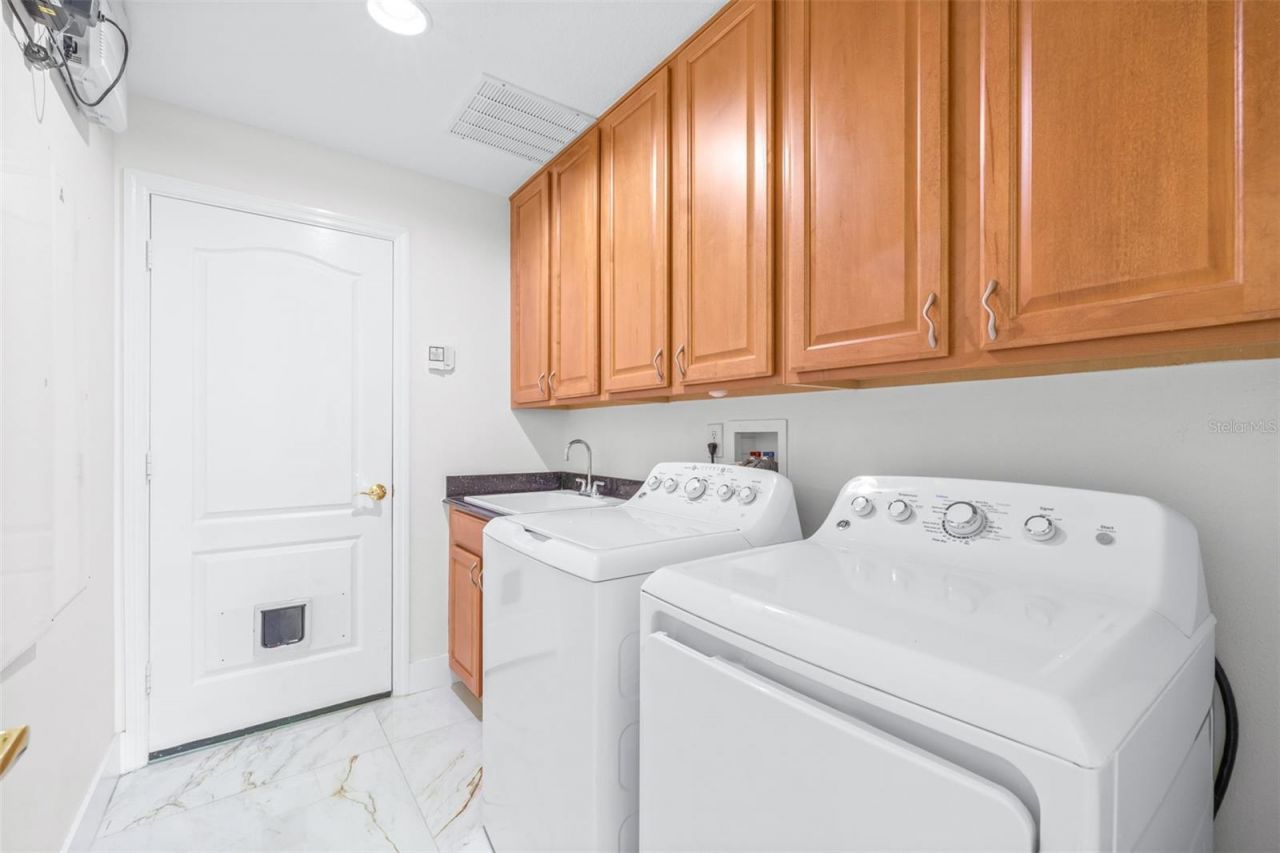 10102 Deercliff Drive, Tampa, FL 33647 Photo