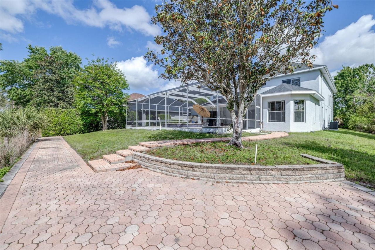 10102 Deercliff Drive, Tampa, FL 33647 Photo