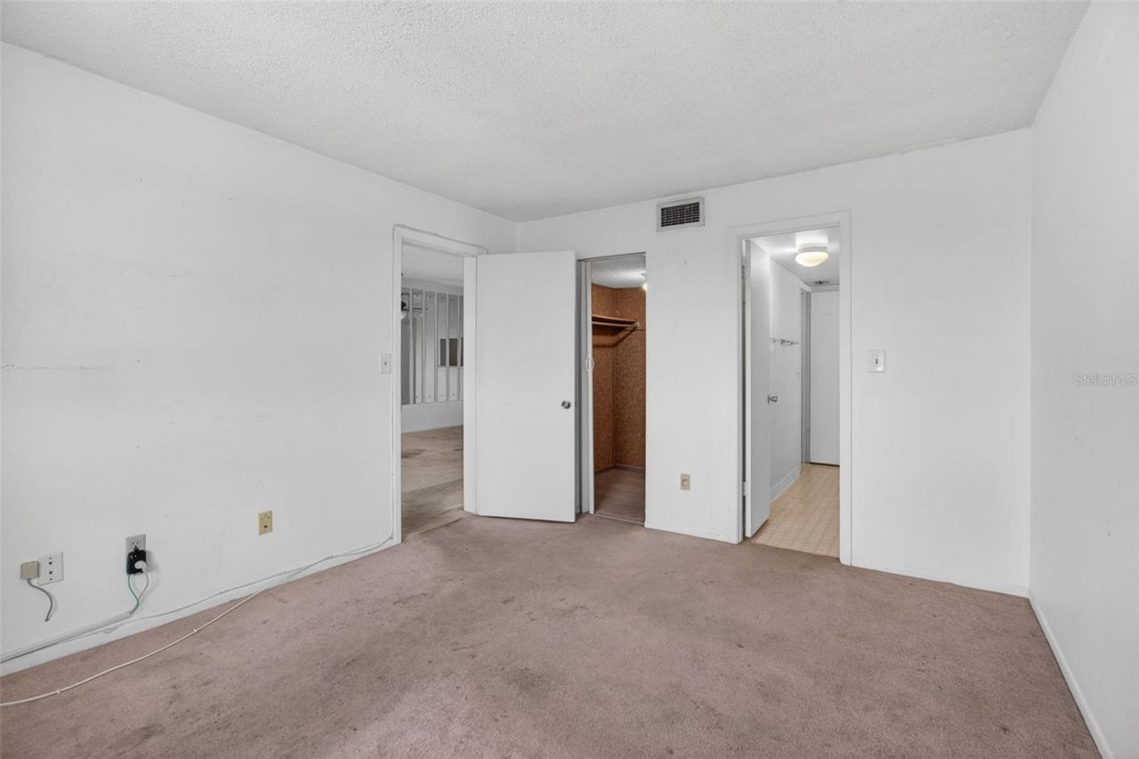 801 83rd Avenue N, Unit 508, Saint Petersburg, FL 33702 Photo