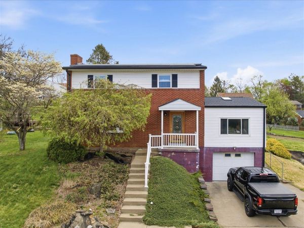 13 Cabindale Dr, Mckees Rocks, PA 15136