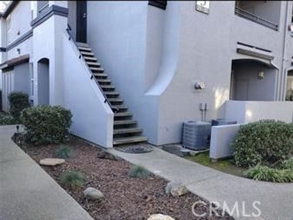 5201 Laguna Oaks, Unit 27, Elk Grove, CA 95758