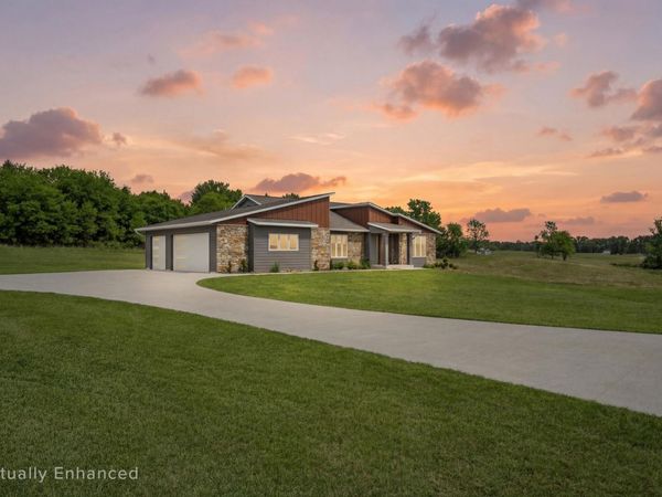 1713 Boelter Estates Drive NW, Rochester, MN 55901