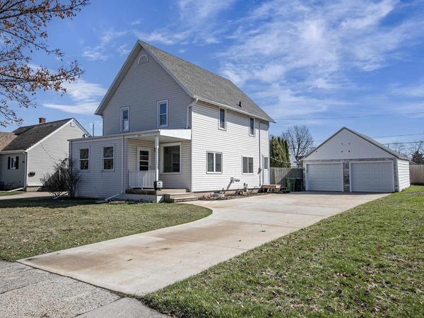 241 S JAMES STREET, Kimberly, WI 54136