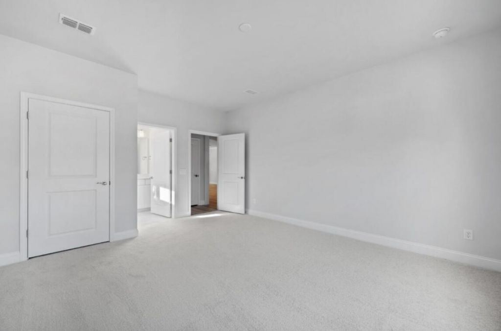 1027 Island Preserve Road Photo 12