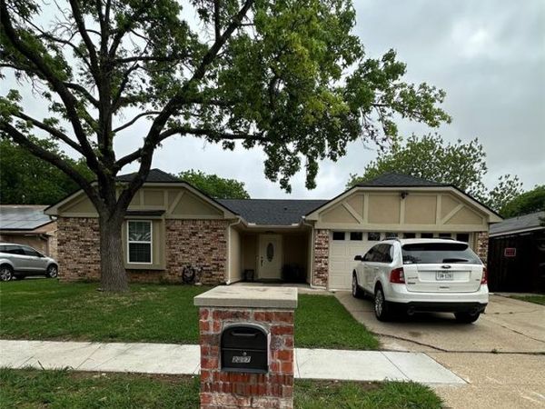 2317 Springridge Drive, Arlington, TX 76014