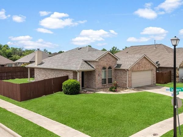 901 Langford Court, Anna, TX 75409