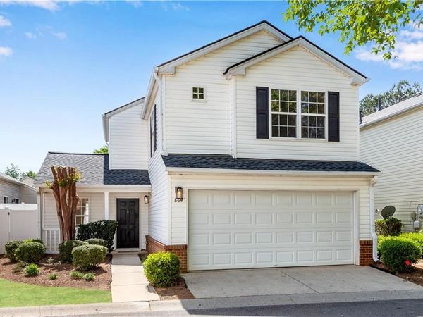 864 Windcroft Circle NW, Acworth, GA 30101