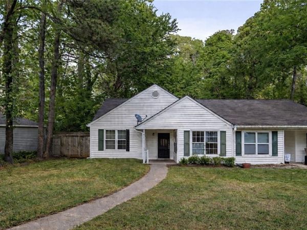 5144 Hill Farm Drive NE, Woodstock, GA 30188