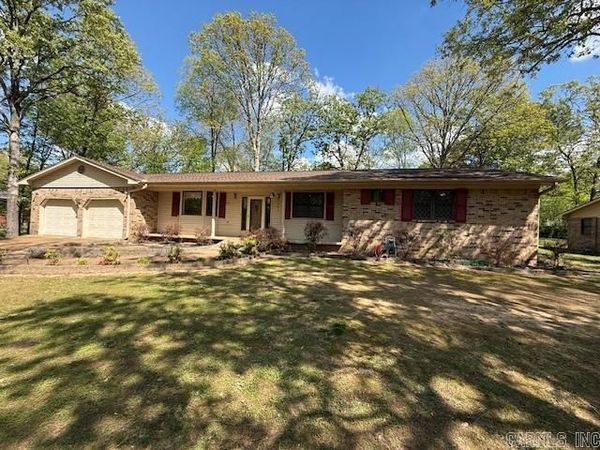 1541 Betty Jean St., Batesville, AR 72501