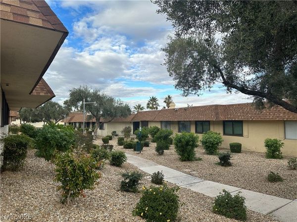 2748 Heritage Court , Las Vegas, NV 89121