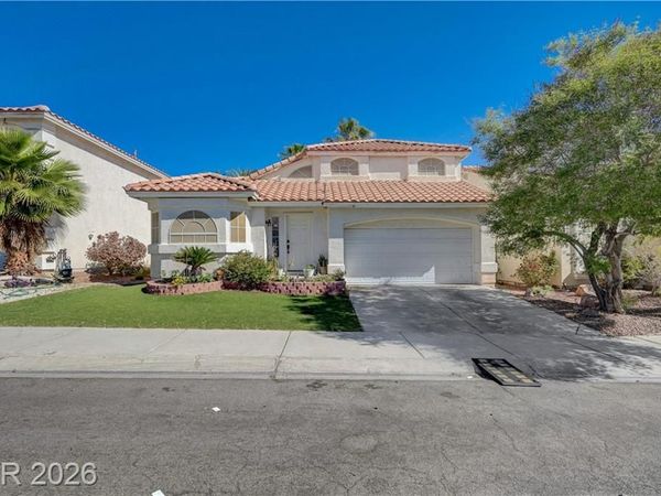 8752 Autumn Wreath Avenue, Las Vegas, NV 89129