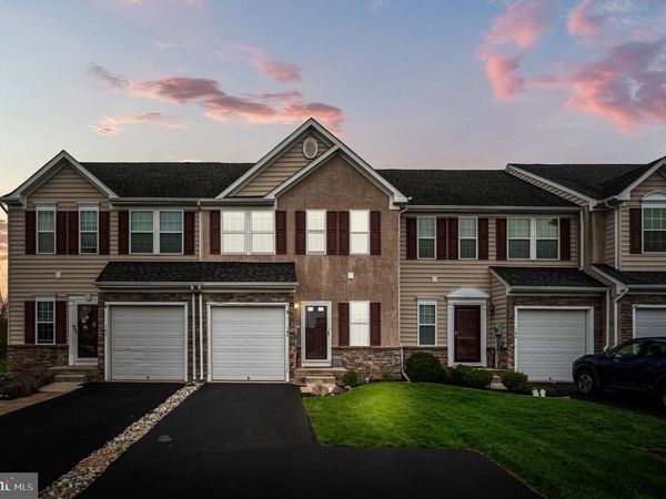 144 FAWN DRIVE, GILBERTSVILLE, PA 19525