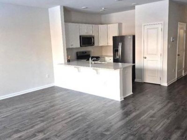 325 MAZZEO DRIVE , GLASSBORO, NJ 08028